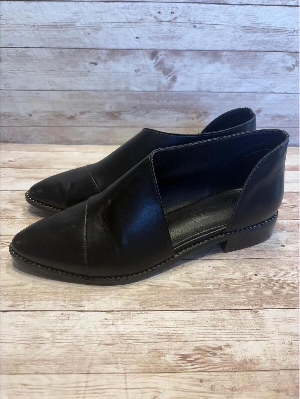 Mi.iM black leather booties 8.5